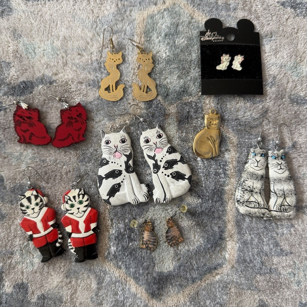 Vintage Kitty Cat Earrings Jewelry Lot 15pcs Enamel Hand Painted Disney New Used